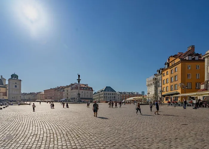 Warsaw Castle Apartments - Prime Location, Historic City Center, Castle View, Fast Internet - By Rentujemy